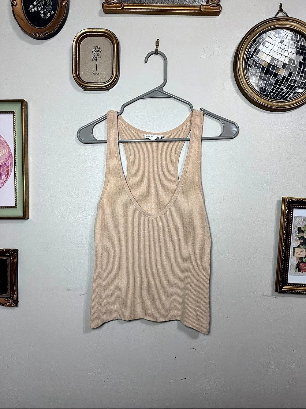 Good American Ribbed Tank Top in Beige Size Small Excellent Condition.